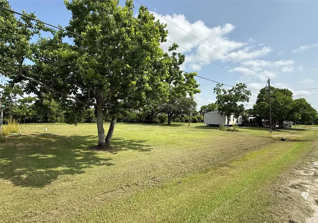 Photo 1 of Land for sale at 000 N Belt St, Brazoria, TX 77422 | MLS# 52449086 | Listing updated on 2026-06-26