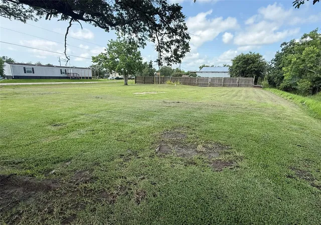 Photo 4 of Land for sale at 000 N Belt St, Brazoria, TX 77422 | MLS# 52449086 | Listing updated on 2026-06-26