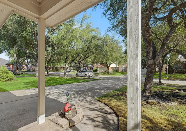 Photo 3 of Single family home for sale at 2514 Braley Park Ln, Conroe, TX 77385 | MLS# 76981312 | Listing updated on 2026-10-06