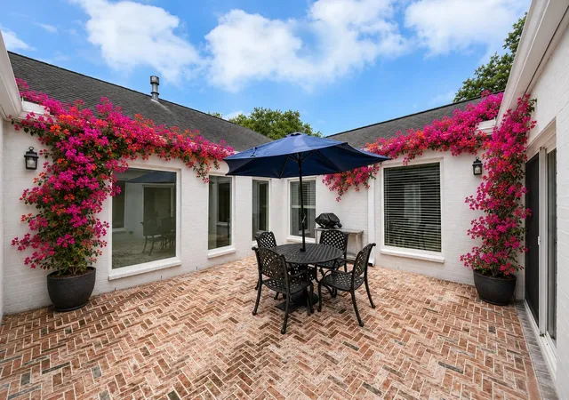 3rd image of 11906 Pebble Rock Dr, Houston, TX 77077 | MLS# 16207958