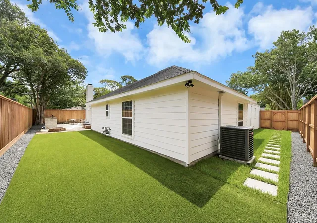 40th image of 11906 Pebble Rock Dr, Houston, TX 77077 | MLS# 16207958