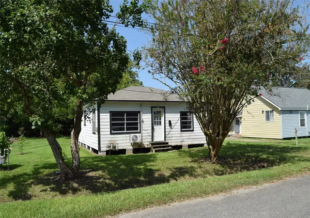2nd image of 507 Peach Street, Sweeny, TX 77480 | MLS# 86156721