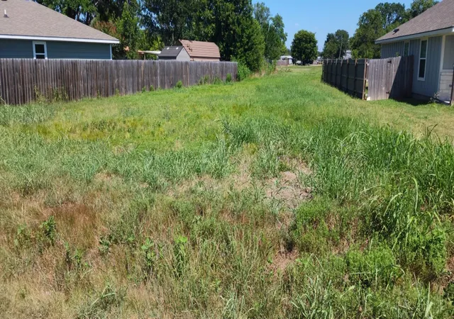 image of 00 Sycamore St, Hearne, TX 77589 | MLS# 36048491