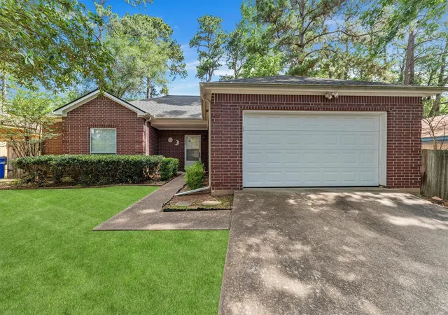 Homes for sale in Huntsville, TX | 3003 Brook Dr, Huntsville, TX 77340 | MLS# 53670983