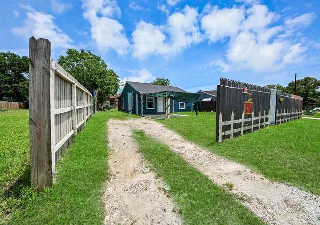 34th image of 7351 Guadalcanal Rd, Houston, TX 77033 | MLS# 7112461