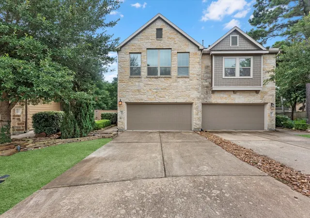 Photo 1 of Townhouse for sale at 211 Cheswood Forest Pl, Montgomery, TX 77316 | MLS# 5464612 | Listing updated on 2026-06-17