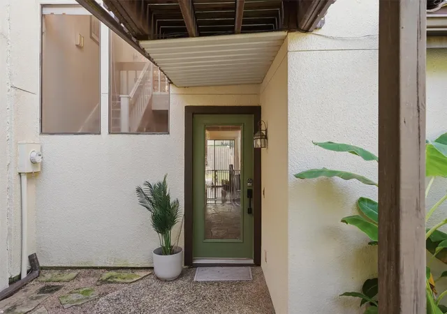 Photo 3 of Townhouse for sale at 3822 Lakewood Dr, Montgomery, TX 77356 | MLS# 94856862 | Listing updated on 2026-07-14