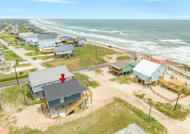 3rd image of 1106 White Cap Dr, Freeport, TX 77541 | MLS# 84703453