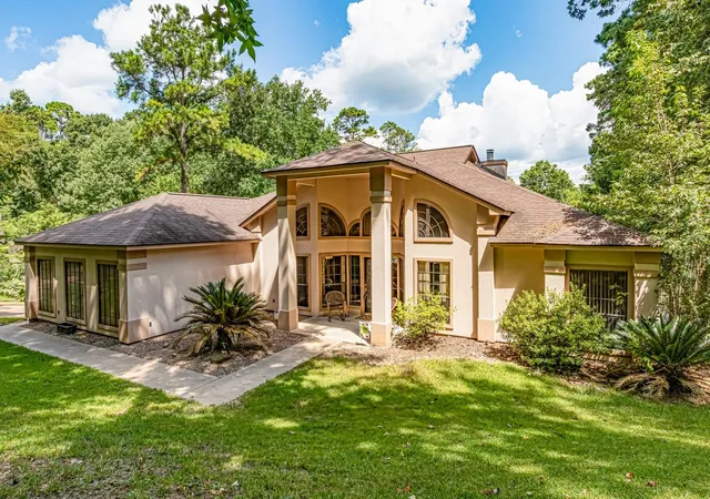 Homes for sale in Coldspring, TX | 120 Harbor Run Dr, Coldspring, TX 77331 | MLS# 59431923