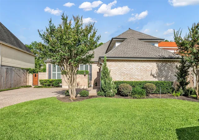 Homes for sale in Houston, TX | 1246 Trace Dr, Houston, TX 77077 | MLS# 50245050
