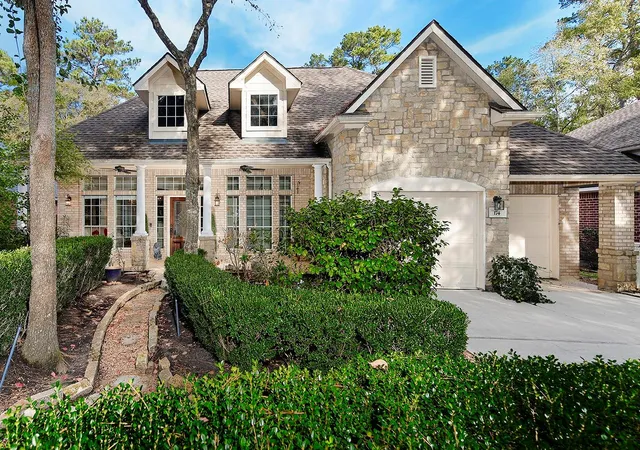 Homes for sale in The Woodlands, TX | 174 N Wimberly Wy, The Woodlands, TX 77385 | MLS# 91730297