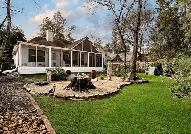 Homes for sale in The Woodlands, TX | 174 N Wimberly Wy, The Woodlands, TX 77385 | MLS# 91730297