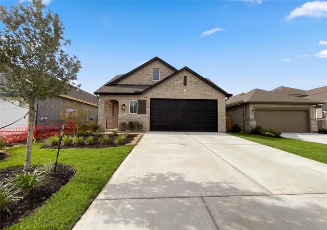 Photo 1 of Single family home for sale at 118 Neches Nook Ct, Conroe, TX 77304 | MLS# 91669577 | Listing updated on 2026-09-10