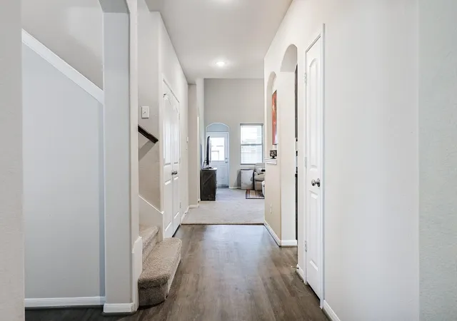 4th image of 10423 Rochester Hills Ln, Tomball, TX 77375 | MLS# 25058278