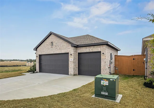 Photo 3 of Single family home for sale at 650 Escondido Dr, Dayton, TX 77535 | MLS# 95554196 | Listing updated on 2026-10-20