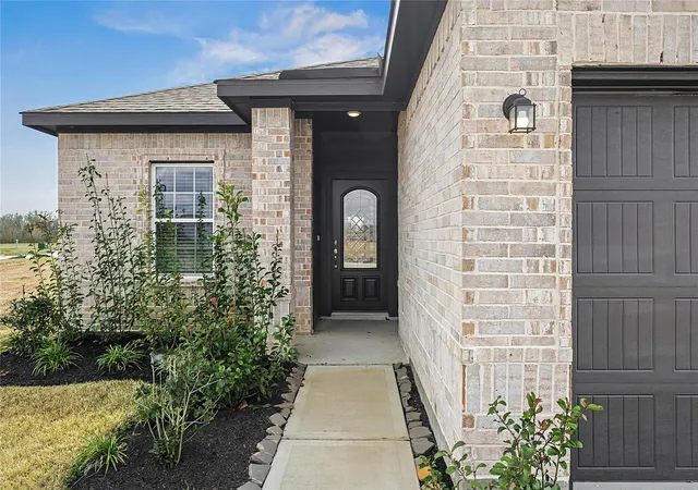 Photo 3 of Single family home for sale at 650 Escondido Dr, Dayton, TX 77535 | MLS# 95554196 | Listing updated on 2026-10-20