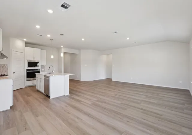 Photo 4 of Single family home for sale at 1116 Velas View Dr, Huffman, TX 77336 | MLS# 93679699 | Listing updated on 2026-08-20