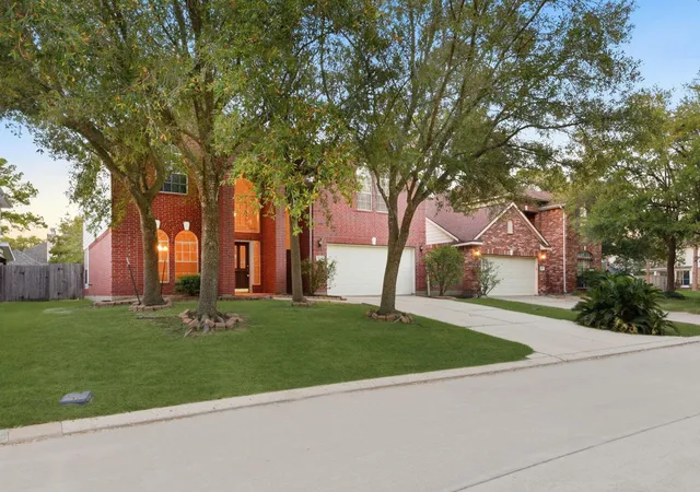 Photo 3 of Sale Pending at 20531 Delta Wood Trl, Humble, TX 77346 | MLS# 78996310 | Listing updated on 2026-09-10