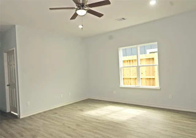 15th image of 9907 Dipping Brook St, Houston, TX 77076 | MLS# 41206584