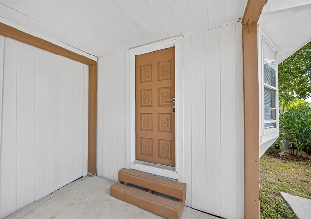 Photo 2 of Single family home for sale at 7630 Canal St, Houston, TX 77012 | MLS# 34719877 | Listing updated on 2026-07-29