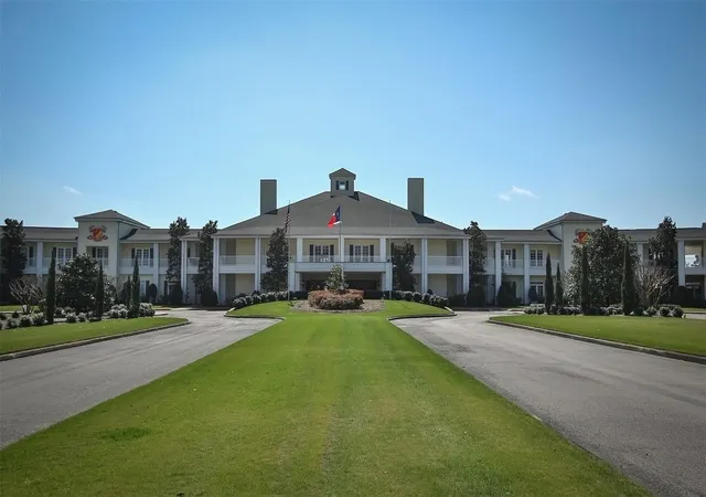 50th image of 6806 E Warwick Lake Ln, Spring, TX 77389 | MLS# 72541893