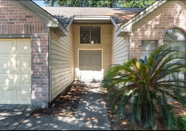 Photo 3 of Single family home for sale at 17110 Kirkchapel St, Spring, TX 77379 | MLS# 28168680 | Listing updated on 2026-06-29