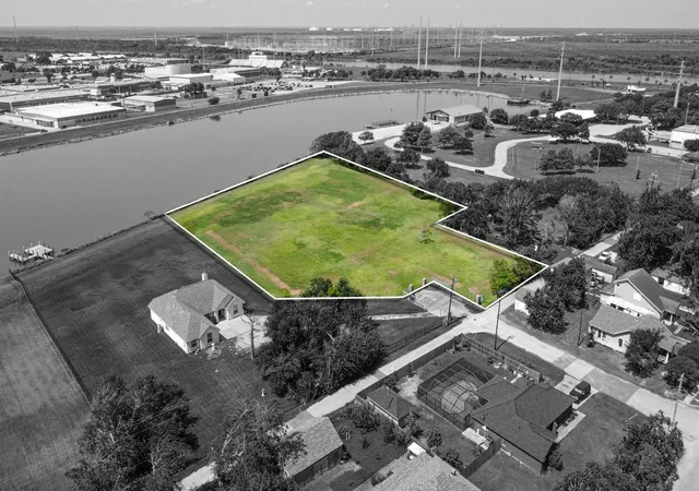 3rd image of 524 & 614 Mystery Harbor Lane, Freeport, TX 77541 | MLS# 68781055