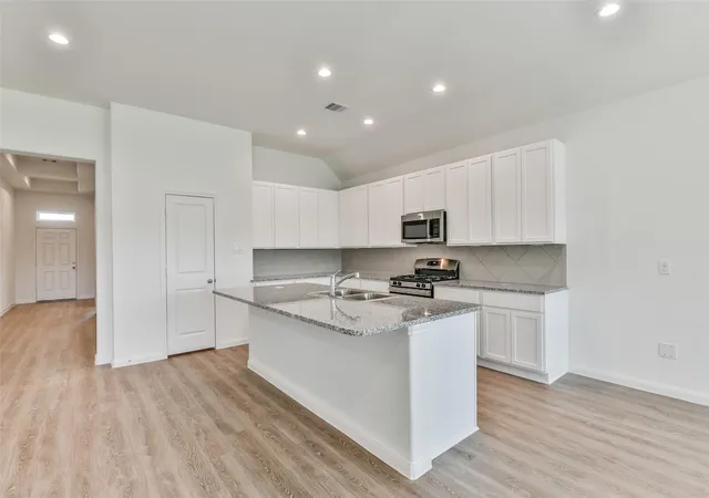 5th image of 3019 King Oaks St, Baytown, TX 77251 | MLS# 50187851