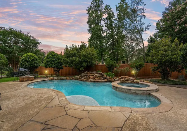 Photo 1 of Sale Pending at 3 Indigo Bunting Pl, Spring, TX 77389 | MLS# 22906782 | Listing updated on 2026-09-09