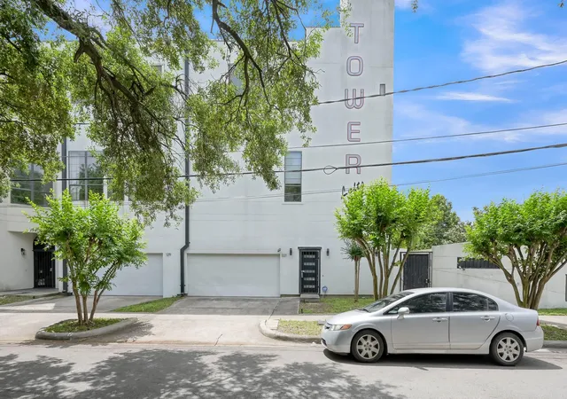 Photo 3 of Sale Pending at 1221 Missouri St #3, Houston, TX 77006 | MLS# 50347099 | Listing updated on 2026-09-02