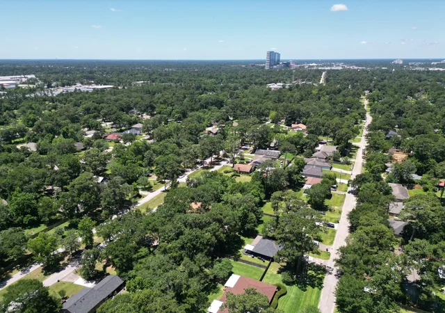 2nd image of 0 Lake Chateau Woods, Conroe, TX 77385 | MLS# 53289209