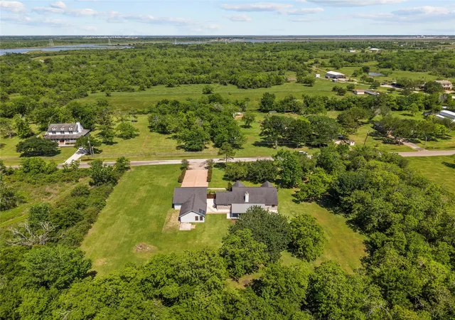 40th image of 5018 Starboard Ln, Dickinson, TX 77539 | MLS# 67285332