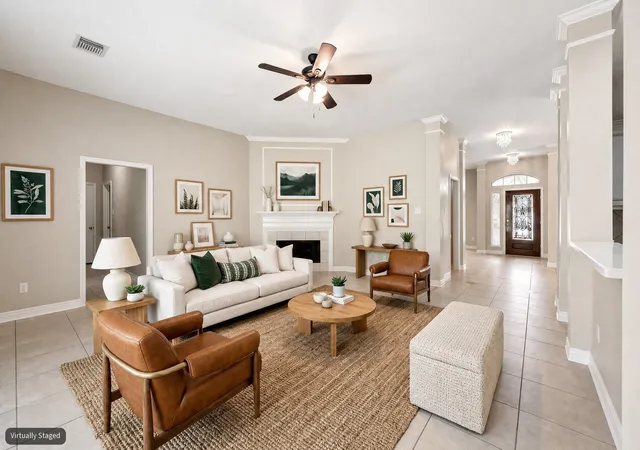Photo 3 of Sale Pending at 3129 Red Maple Dr, Friendswood, TX 77546 | MLS# 84204584 | Listing updated on 2026-10-02