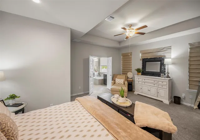 Photo 3 of Single family home for sale at 4205 Upland Bnd Dr, Houston, TX 77080 | MLS# 21976171 | Listing updated on 2026-09-02