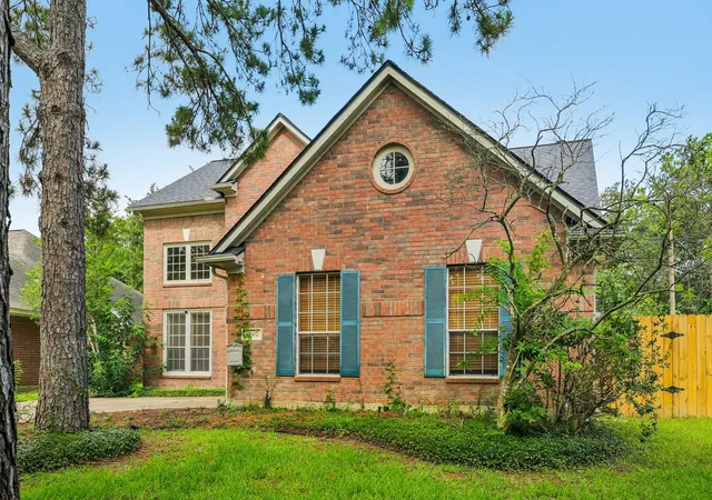 Photo 2 of Single family home for sale at 8607 Village Ter, Houston, TX 77040 | MLS# 30396673 | Listing updated on 2026-09-20