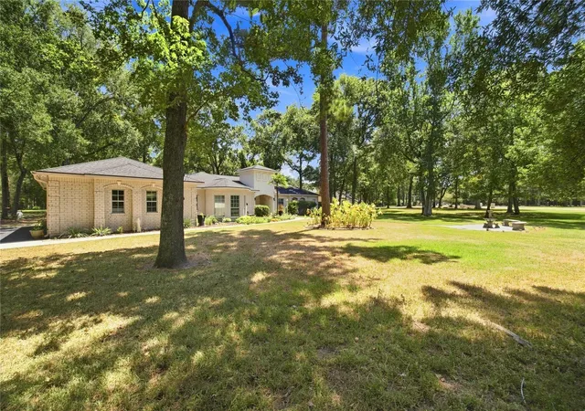 Photo 3 of Single family home for sale at 29019 Misty Oaks Dr, Huffman, TX 77336 | MLS# 11855981 | Listing updated on 2026-09-14