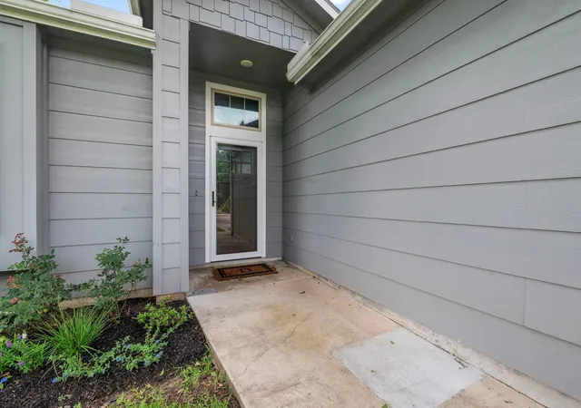 5th image of 118 N Urbanec St, East Bernard, TX 77435 | MLS# 45477106