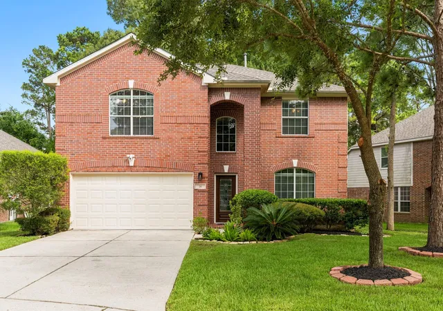 Homes for sale in The Woodlands, TX | 74 S Archwyck Cir, The Woodlands, TX 77382 | MLS# 93201781