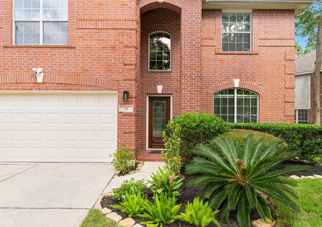 4th image of 74 S Archwyck Cir, The Woodlands, TX 77382 | MLS# 93201781