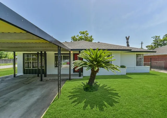Photo 2 of Single family home for sale at 10434 Rockaway Dr, Houston, TX 77016 | MLS# 62613520 | Listing updated on 2026-09-16