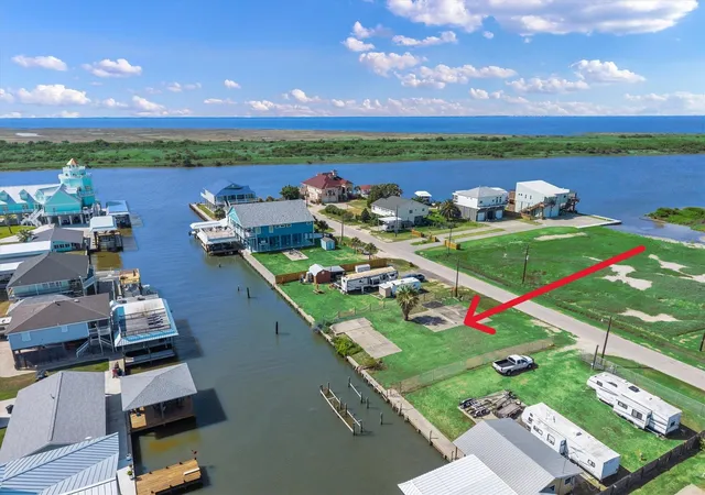 Photo 2 of Land for sale at 1295 N Crystal Beach Rd, Port Bolivar, TX 77650 | MLS# 31268985 | Listing updated on 2026-08-06