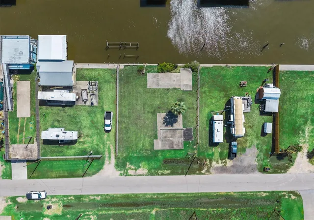 Photo 3 of Land for sale at 1295 N Crystal Beach Rd, Port Bolivar, TX 77650 | MLS# 31268985 | Listing updated on 2026-08-06
