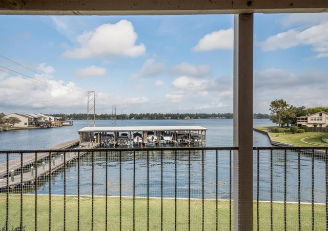 1st image of 202 Lakeview Ter #A, Montgomery, TX 77356 | MLS# 32522282