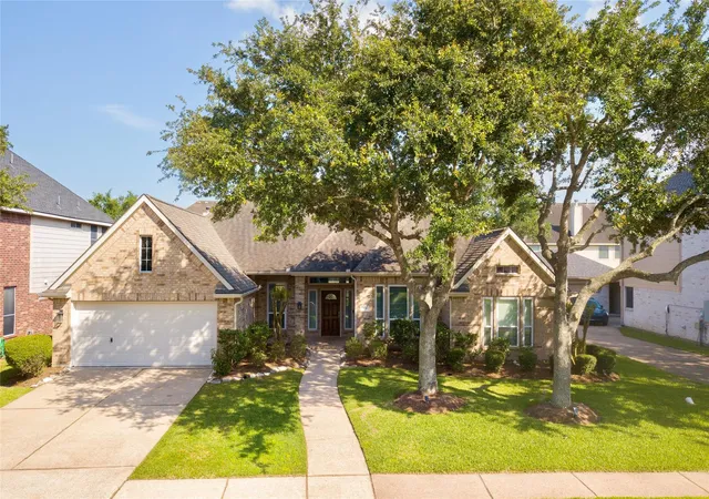 1st image of 913 Elm Pointe Ln, League City, TX 77573 | MLS# 14665316