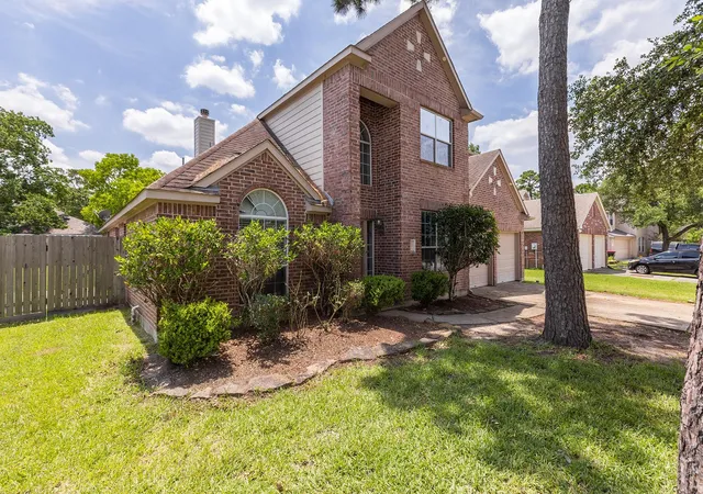 Photo 1 of Sale Pending at 15011 Cozy Holw Ln, Houston, TX 77044 | MLS# 2241496 | Listing updated on 2026-08-31