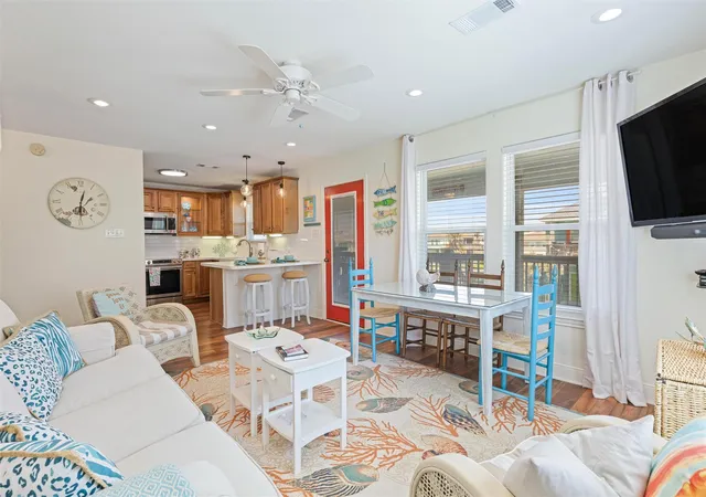 Homes for sale in Crystal Beach, TX | 981 S Stingaree Dr, Crystal Beach, TX 77650 | MLS# 4469519