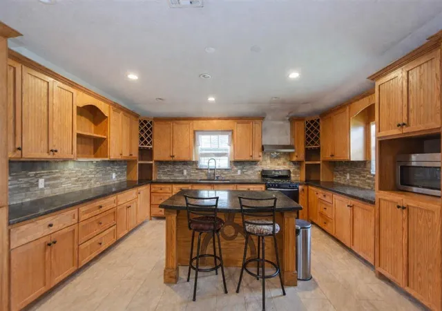 Photo 2 of Sale Pending at 17383 Old Hwy 105 E, Conroe, TX 77306 | MLS# 81433392 | Listing updated on 2026-08-20