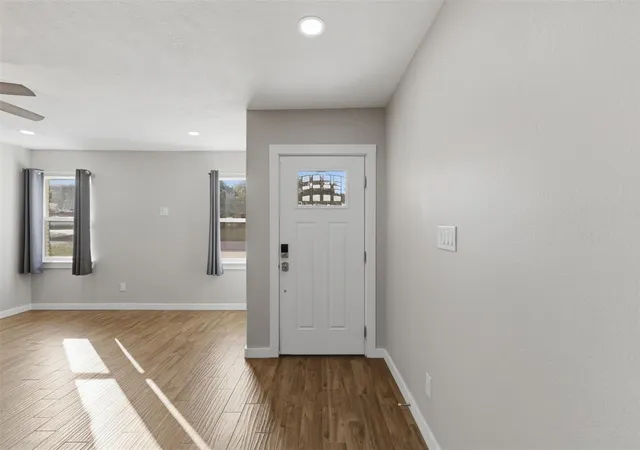 Photo 3 of Single family home for sale at 304 Dunn St, Bryan, TX 77801 | MLS# 58247941 | Listing updated on 2026-10-10