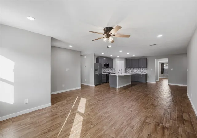 Photo 4 of Single family home for sale at 304 Dunn St, Bryan, TX 77801 | MLS# 58247941 | Listing updated on 2026-10-10