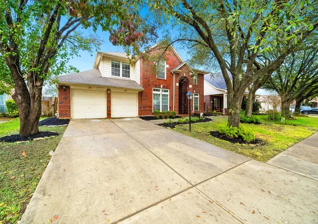 3rd image of 12310 Shadow Island Dr, Houston, TX 77082 | MLS# 37097808